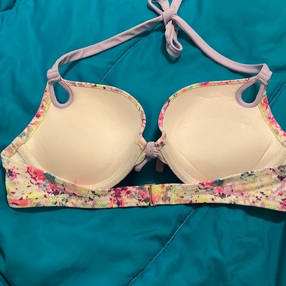 Victoria secret push up bathing suit top - Picture 2 of 3